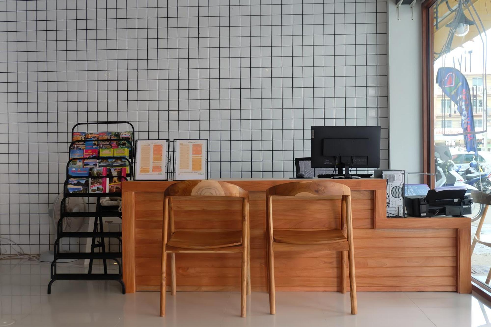 Tiya House Rooms & Cafe Krabi Exterior photo