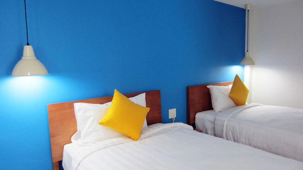Tiya House Rooms & Cafe Krabi Exterior photo
